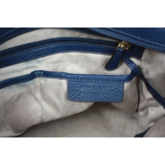 Michael Kors Purse Double Strap Handles with Matching Wallet Color Navy Blue - Picture 9 of 10